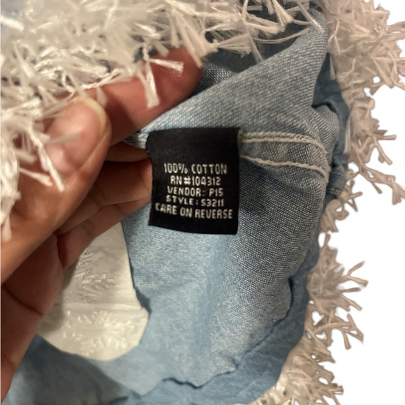 Sierra Pacific Denim Snowman Embroidered Button Up Holiday Shirt Size Large - Picture 3 of 5